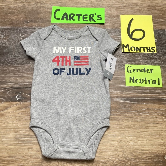NWT Carter’s 6 Months Size Onesie - Picture 1 of 3
